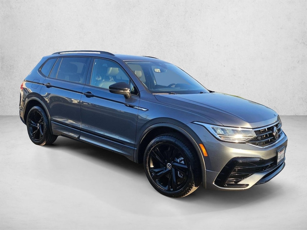 Used 2023 Volkswagen Tiguan 2.0T SE R-Line Black Sport Utility