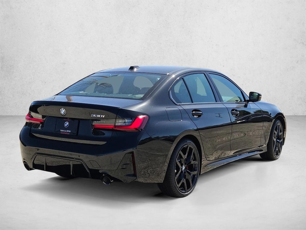New 2026 BMW 330i Sedan