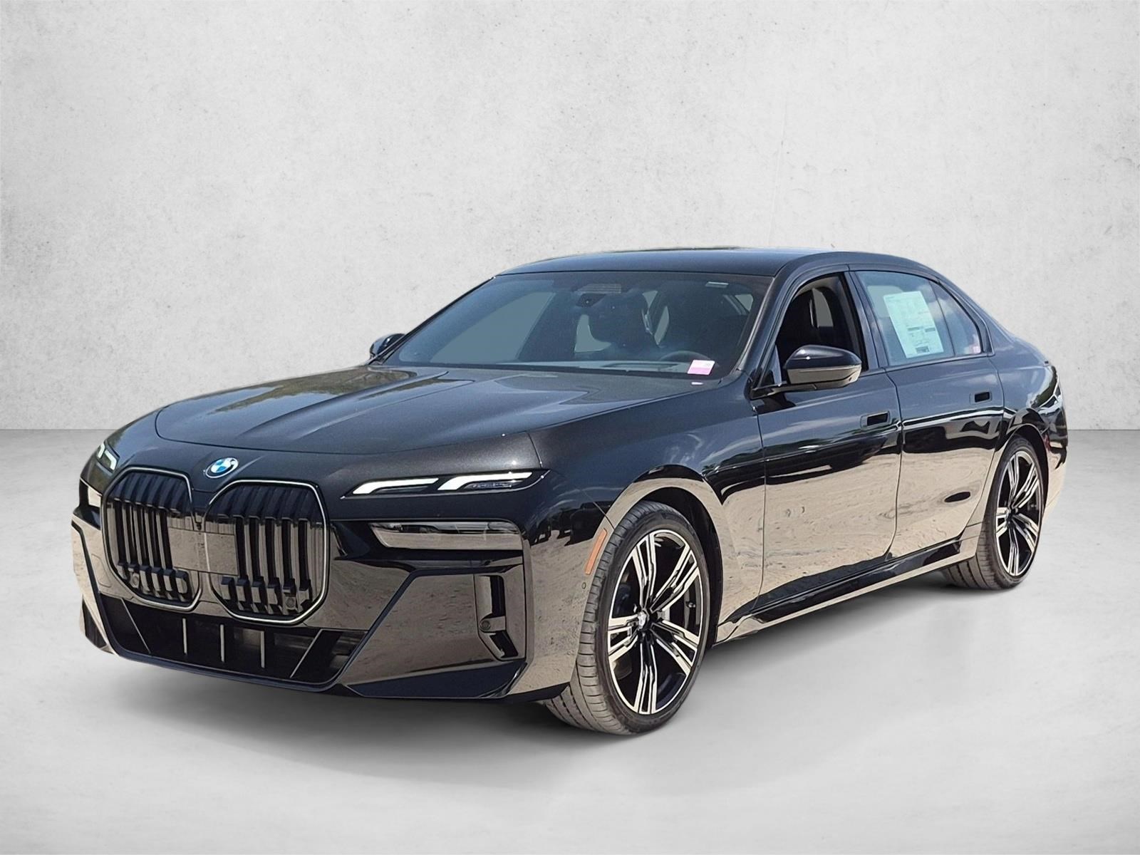  BMW 740i
