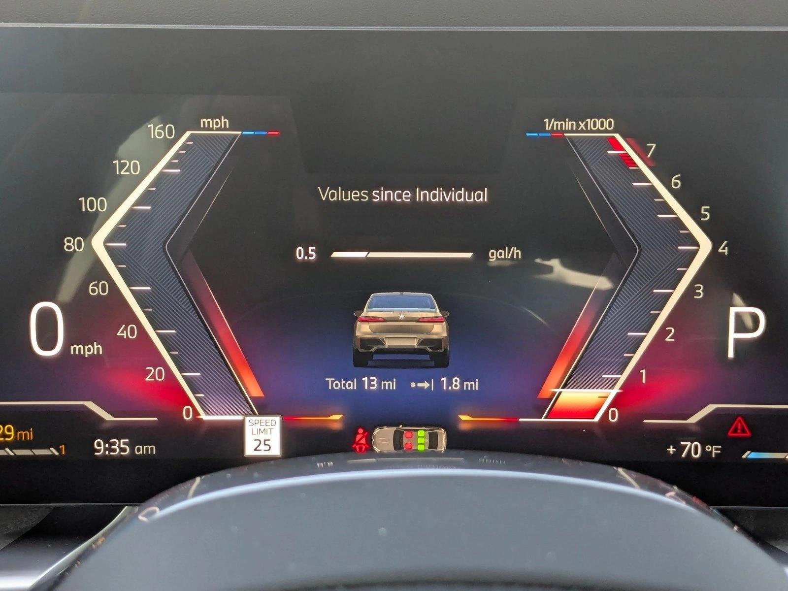 2026 BMW 7 Series 750e - Photo 11