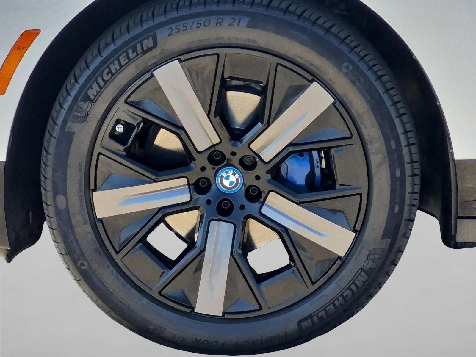 2024 BMW iX Base - Photo 26