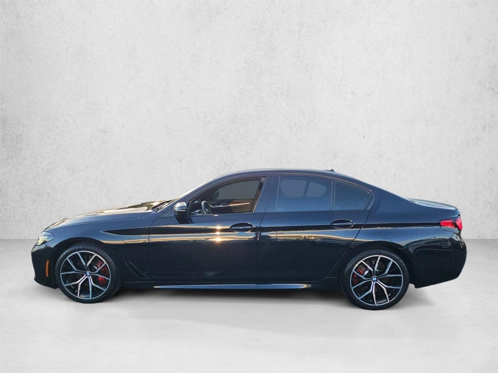 2023 BMW 5 Series 530i - Photo 9