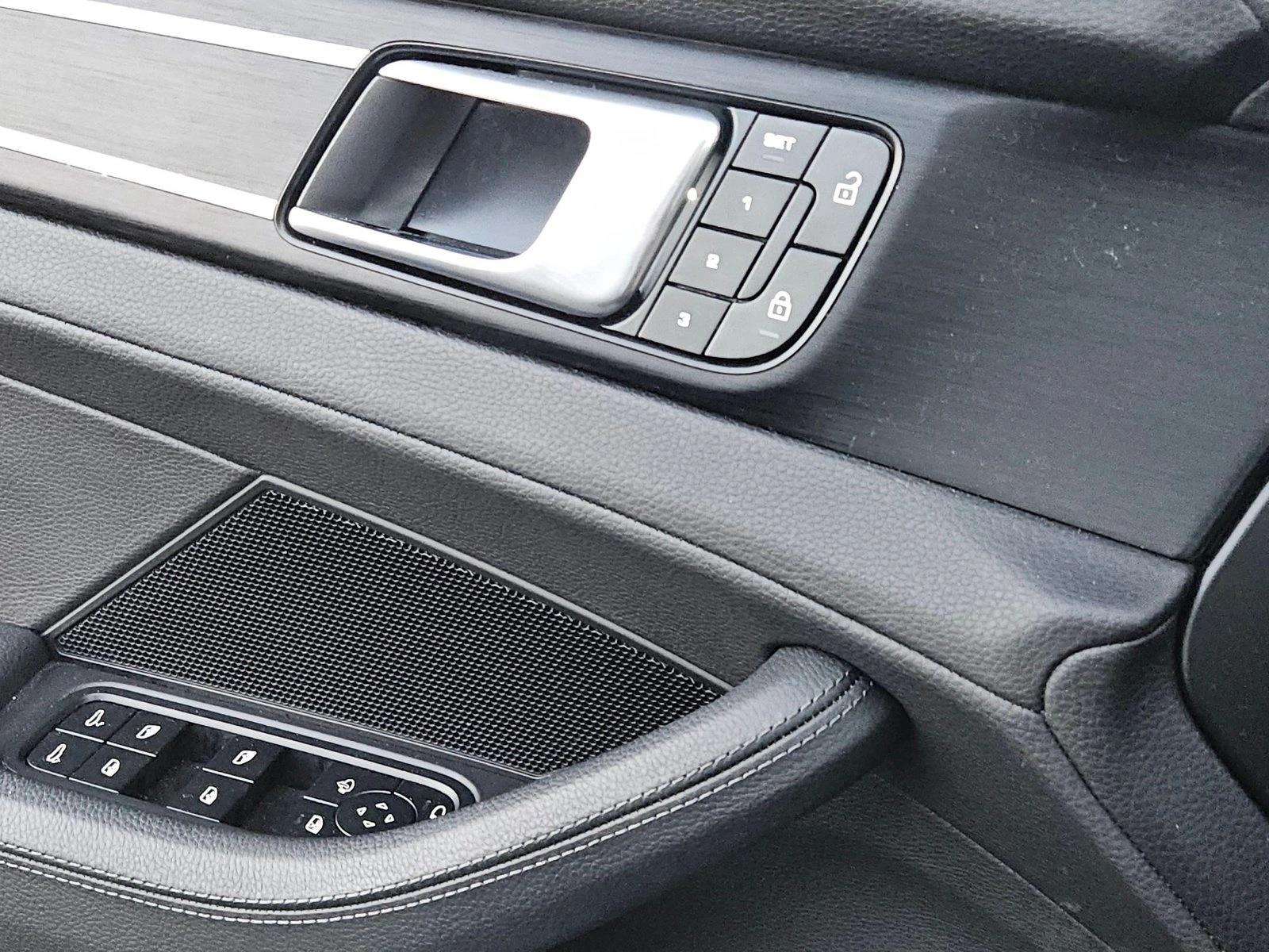 2023 Porsche Panamera Platinum Edition - Photo 6