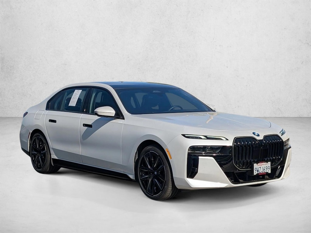 Used 2026 BMW 750e xDrive Sedan
