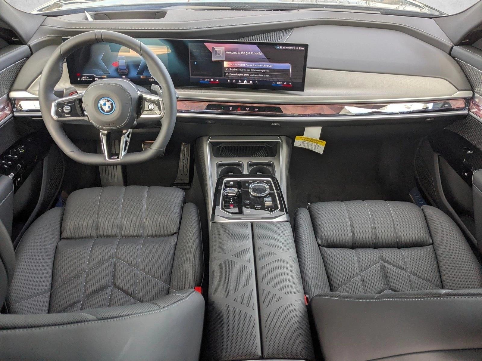 2026 BMW 7 Series 750e - Photo 15