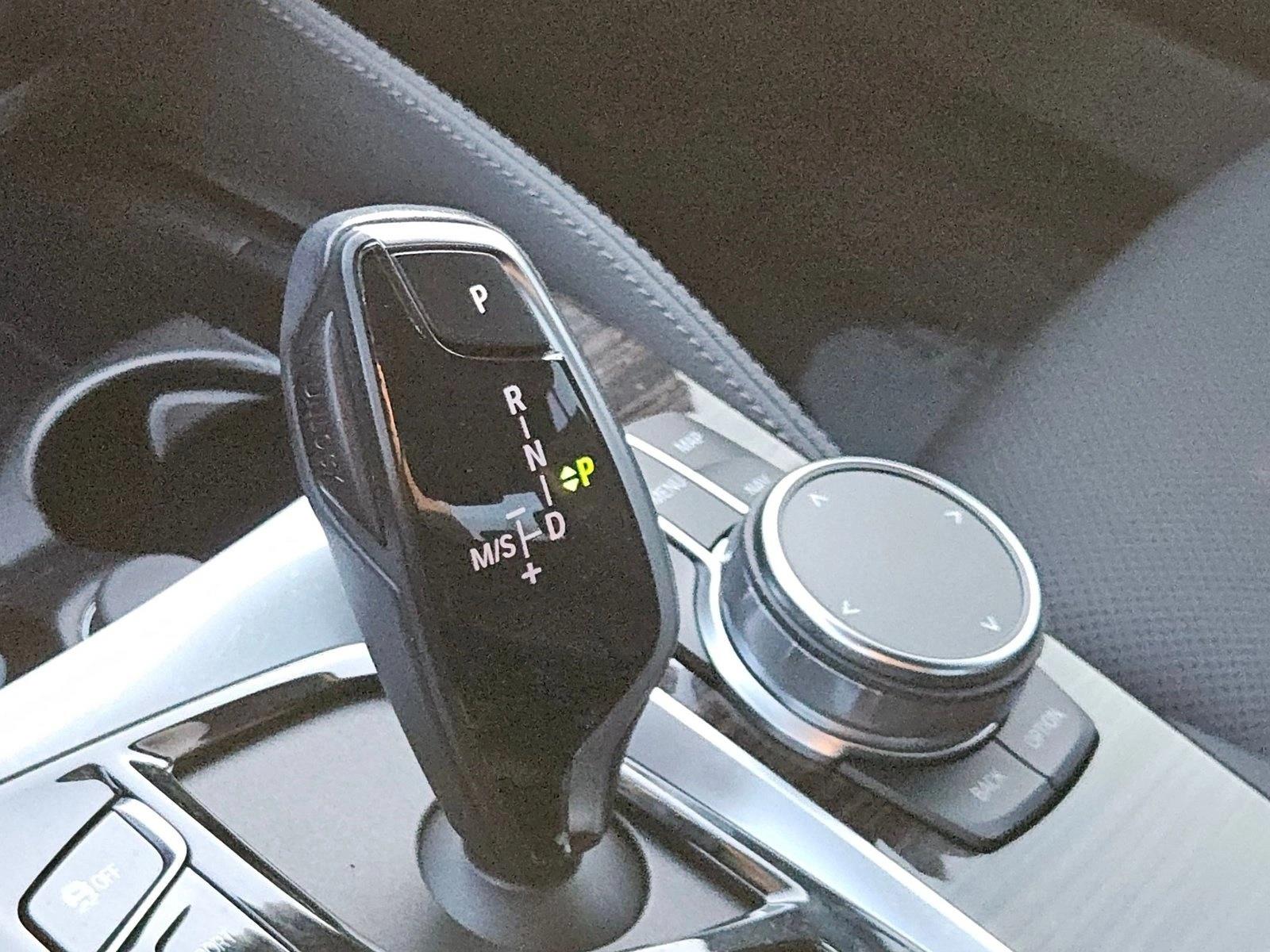 2023 BMW 5 Series 530i - Photo 12