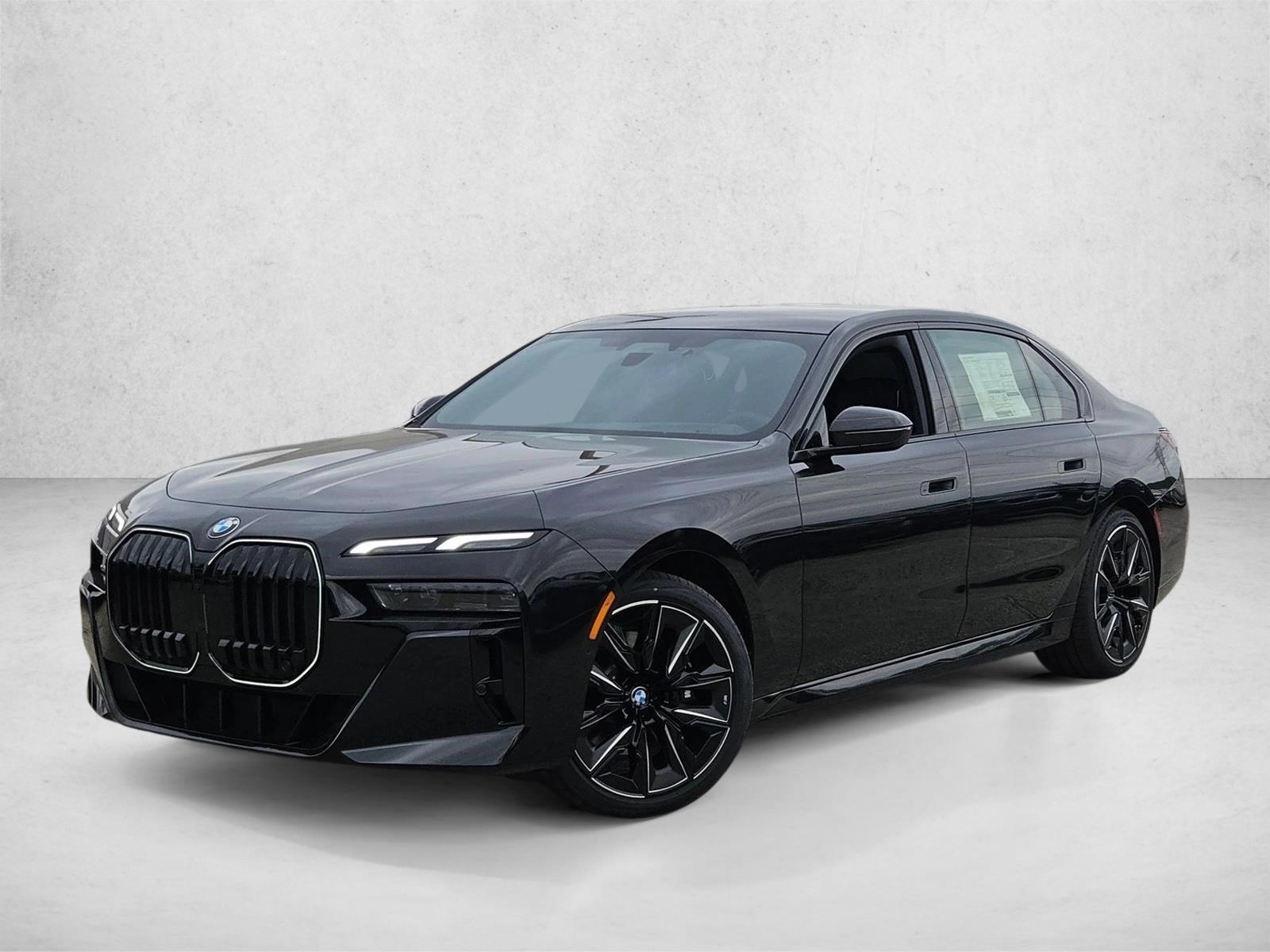  BMW 740i