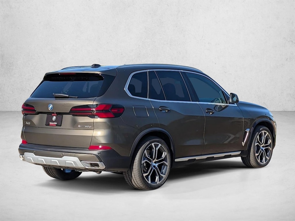New 2026 BMW X5 PHEV xDrive50e SUV
