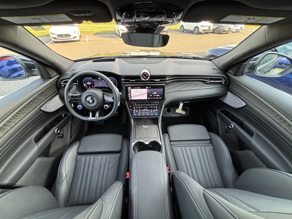 Certified 2025 Maserati Grecale AWD