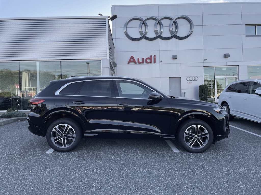 Certified 2025 Audi Q5 Premium 2.0 TFSI quattro