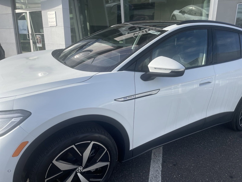New 2023 Volkswagen ID.4 Pro S SUV