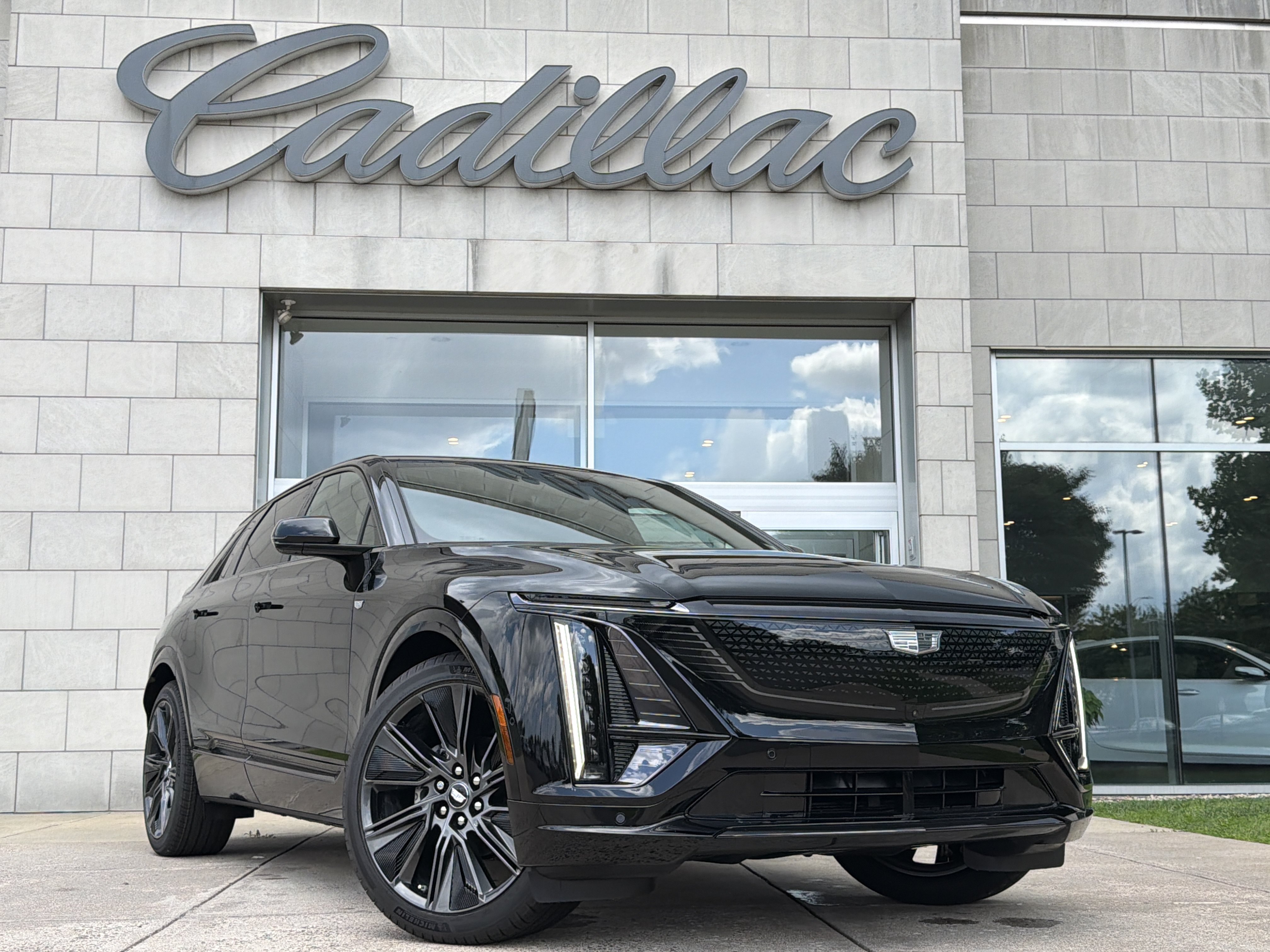  CADILLAC Lyriq