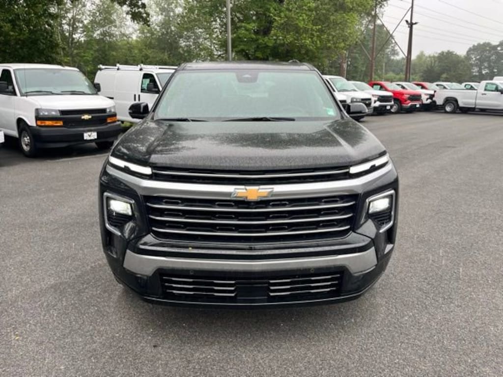 Used 2024 Chevrolet Traverse Premier SUV