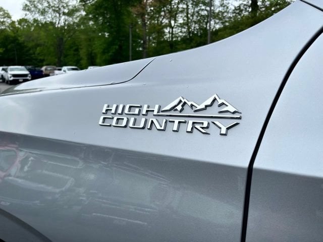 2025 Chevrolet Tahoe High Country - Photo 15