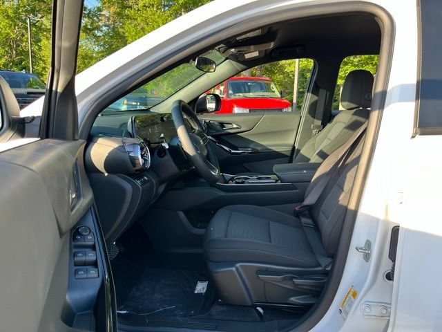 2026 Chevrolet Equinox LT - Photo 13