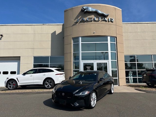 2022 Jaguar XF R-Dynamic SE