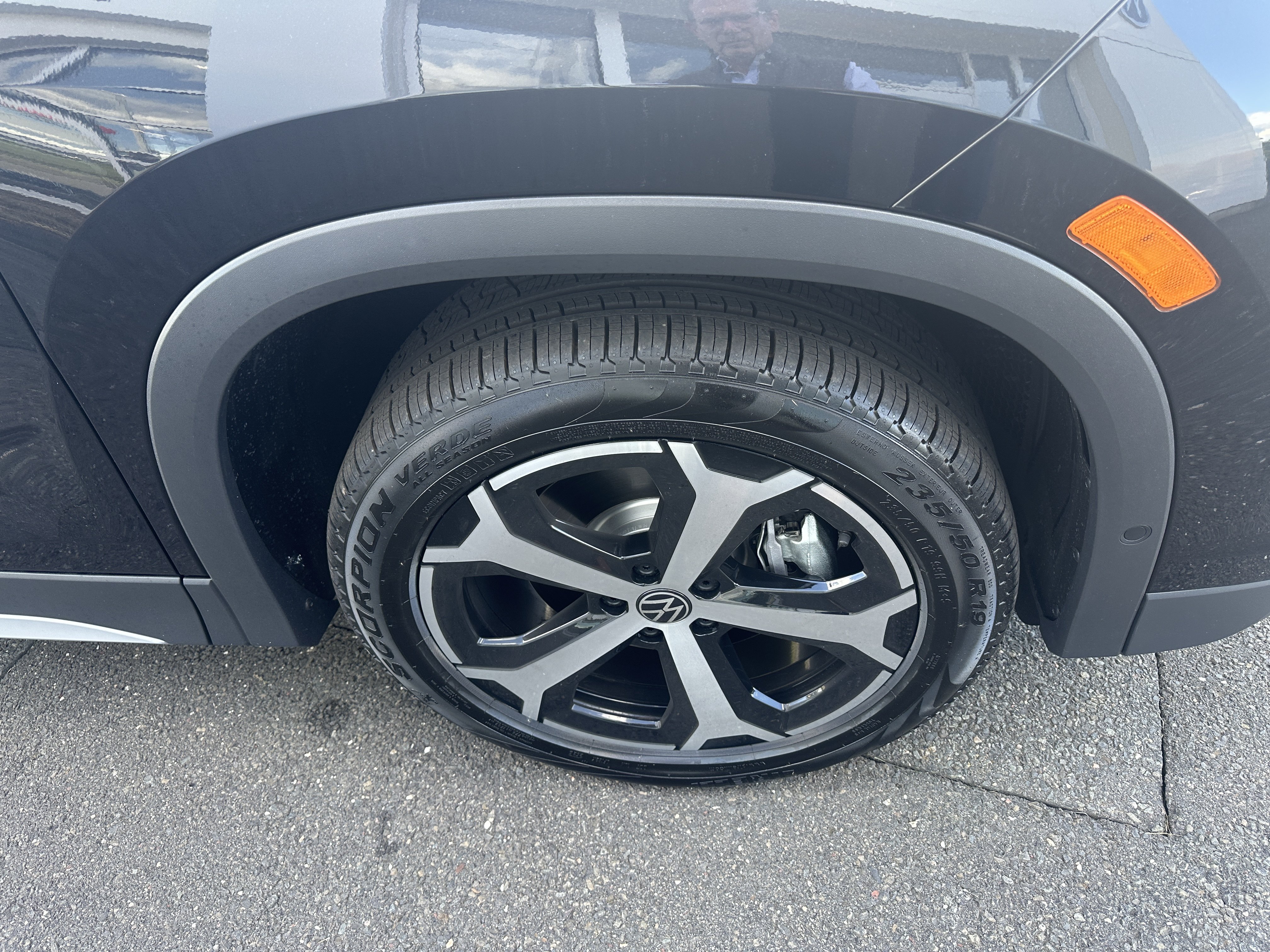 New 2026 Volkswagen Tiguan SE SE 4MOTION