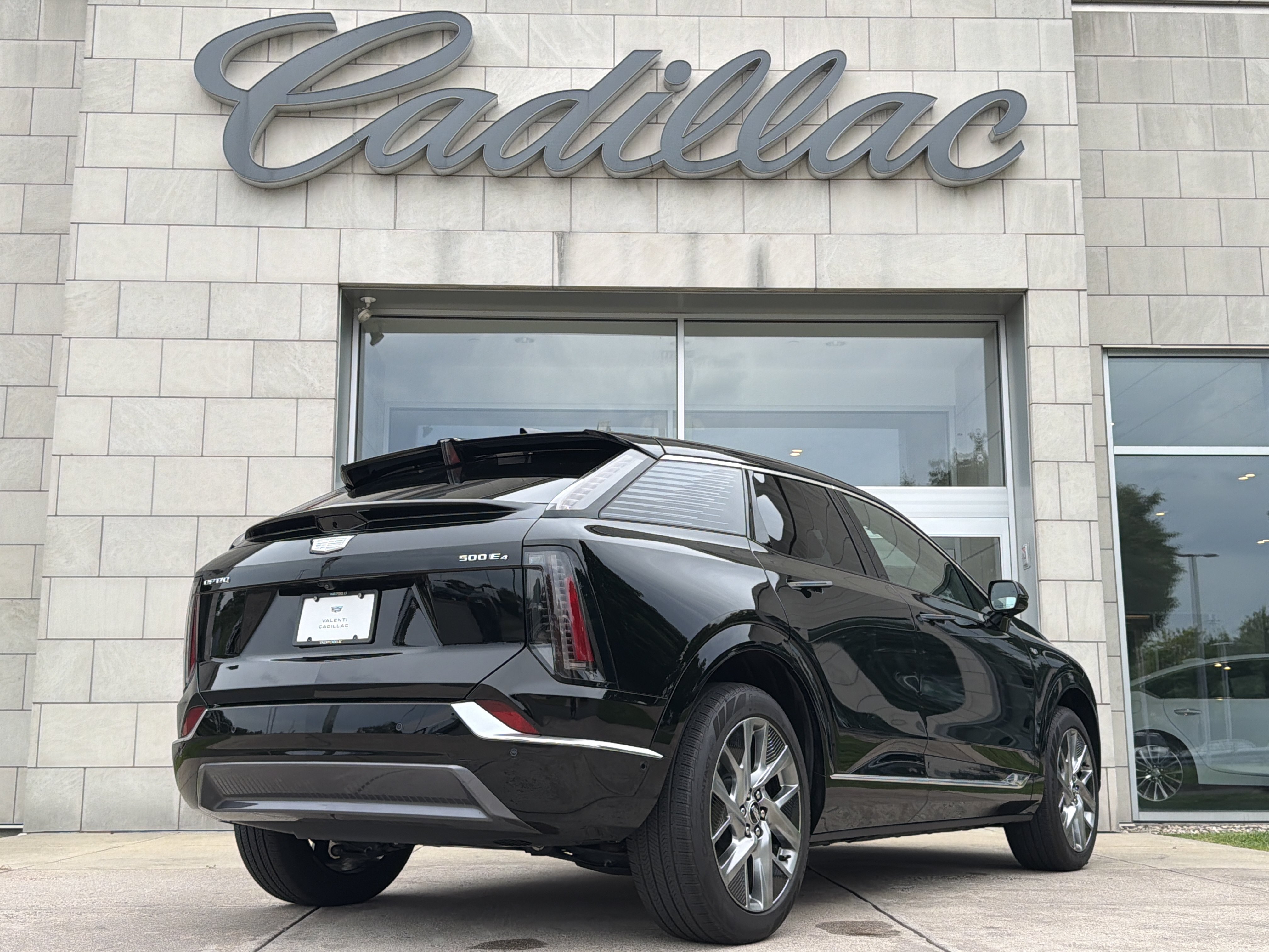 Used 2025 CADILLAC OPTIQ Luxury w/1SE SUV