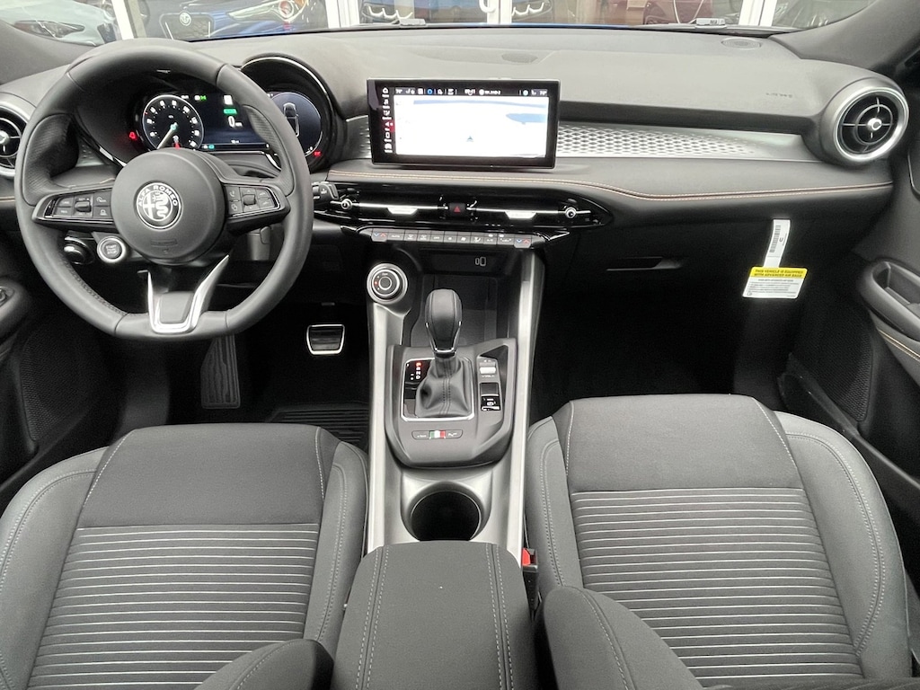 New 2025 Alfa Romeo Tonale Hybrid Base SUV