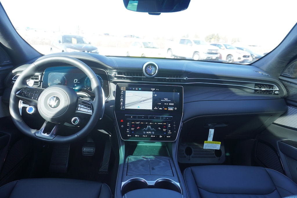 New 2025 Maserati Grecale SUV
