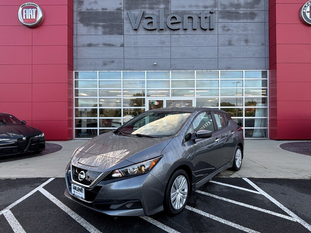 Used 2022 Nissan LEAF S Hatchback