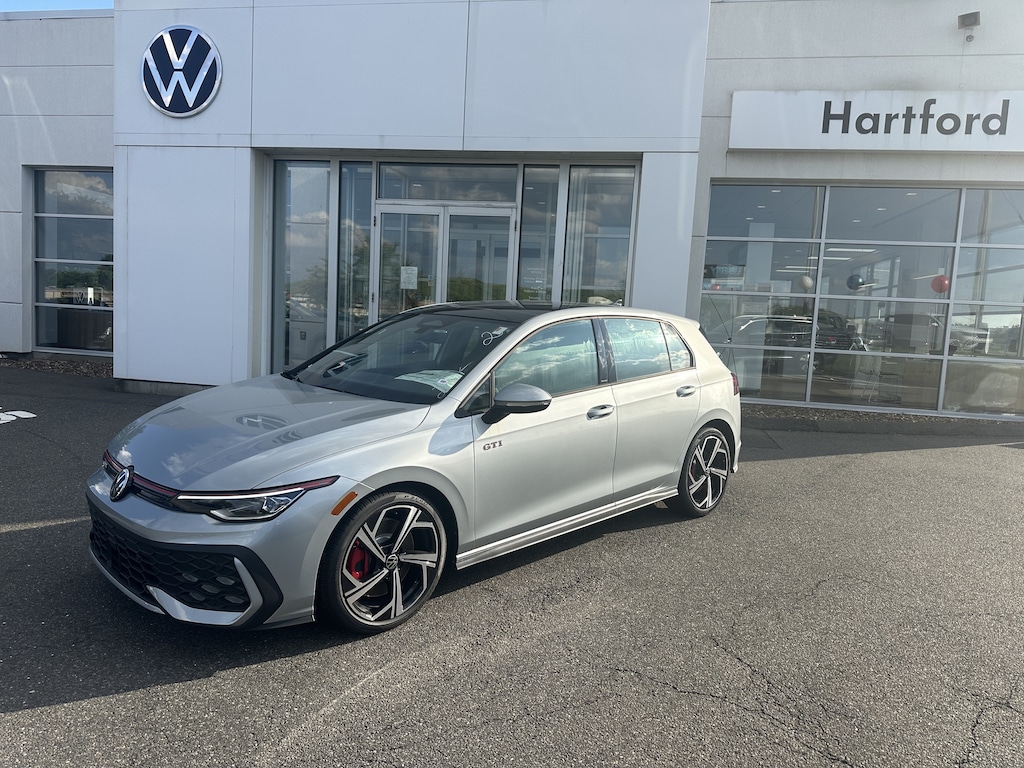 New 2026 Volkswagen Golf GTI SE 2.0T SE DSG