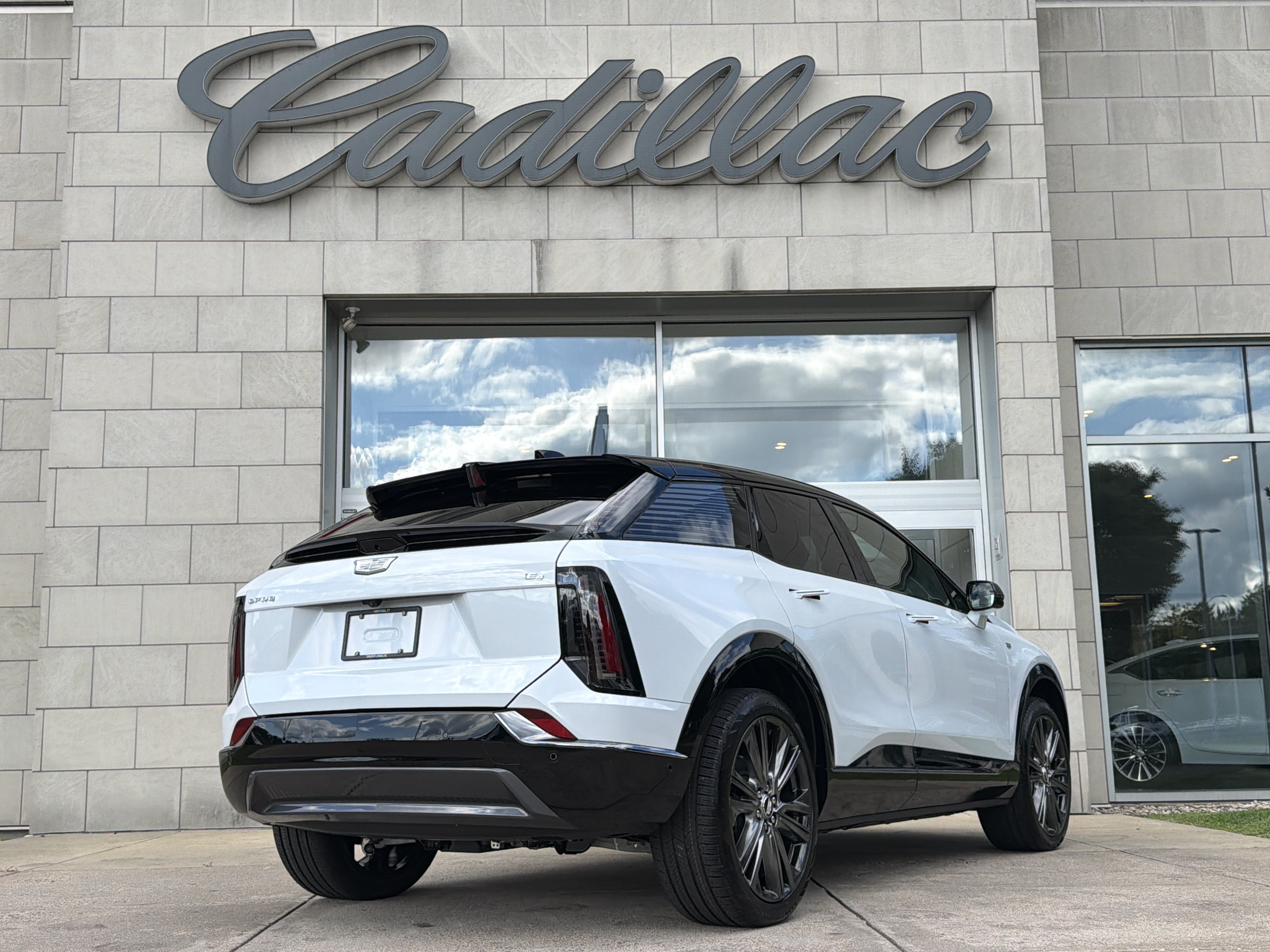 New 2027 CADILLAC OPTIQ Premium Sport SUV