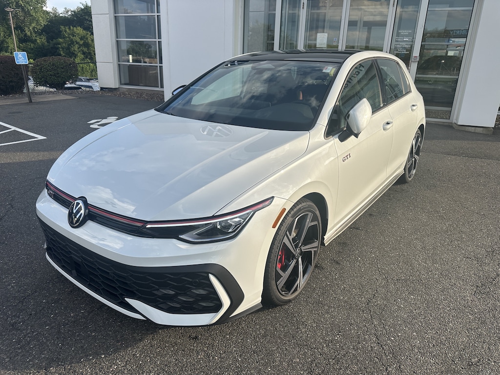 New 2026 Volkswagen Golf GTI SE 2.0T SE DSG