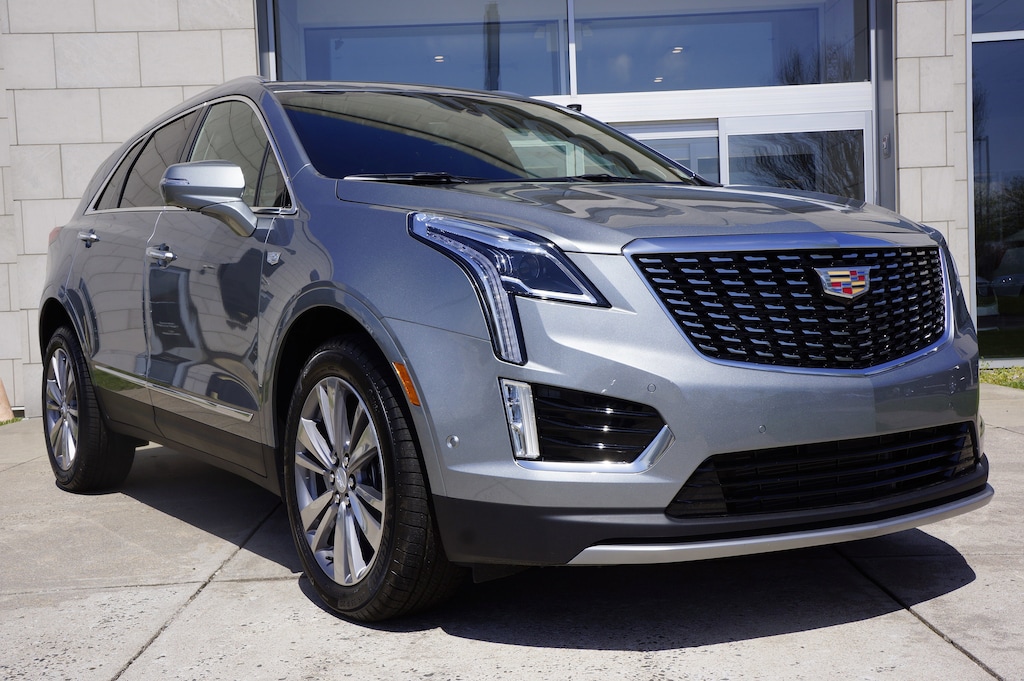 New 2025 CADILLAC XT5 Premium Luxury SUV