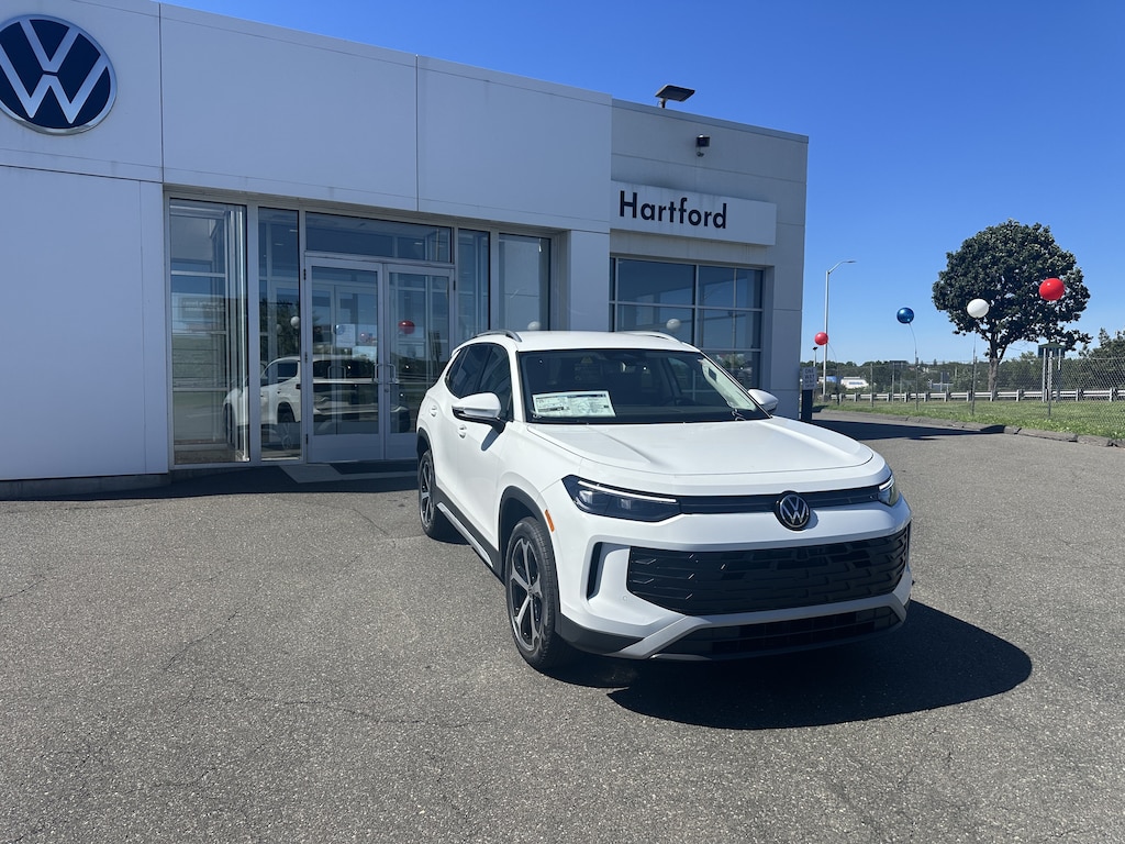 New 2026 Volkswagen Tiguan SE SE 4MOTION