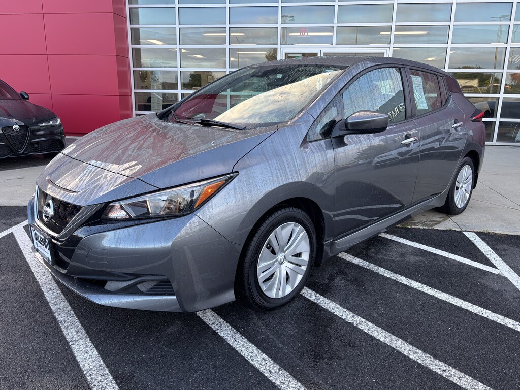 Used 2022 Nissan LEAF S Hatchback