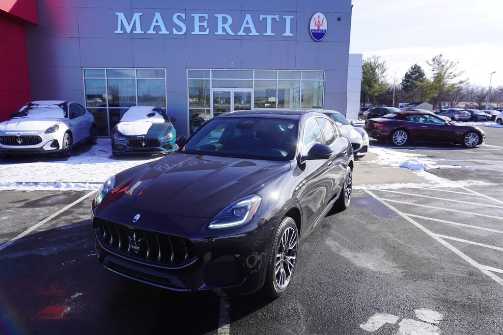 New 2025 Maserati Grecale SUV