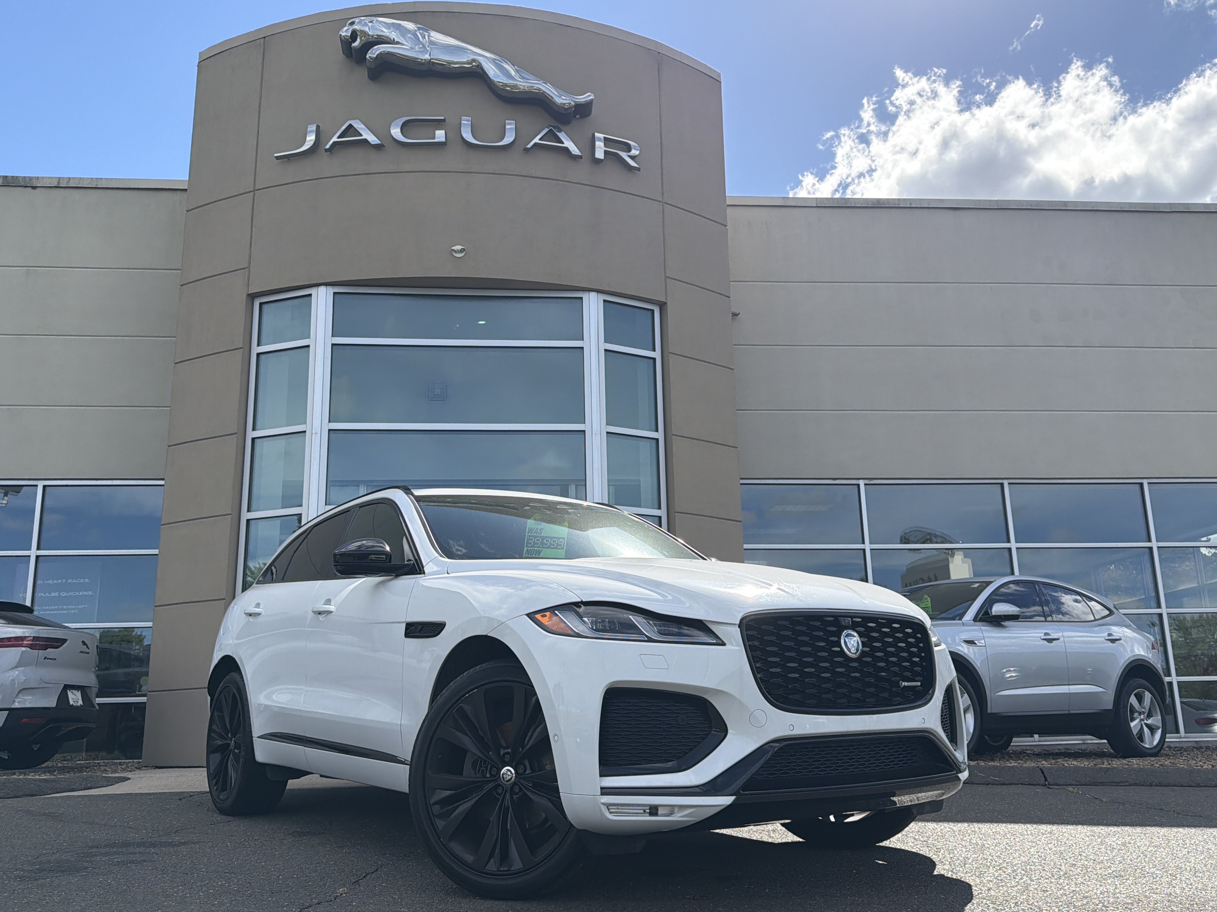 2024 Jaguar F-PACE R-Dynamic S