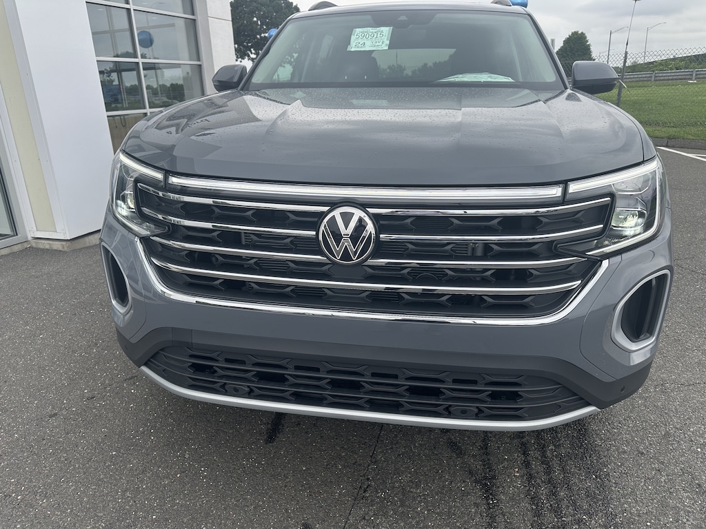 New 2026 Volkswagen Atlas 2.0T SE w/Technology 2.0T SE w/Technology 4MOTION