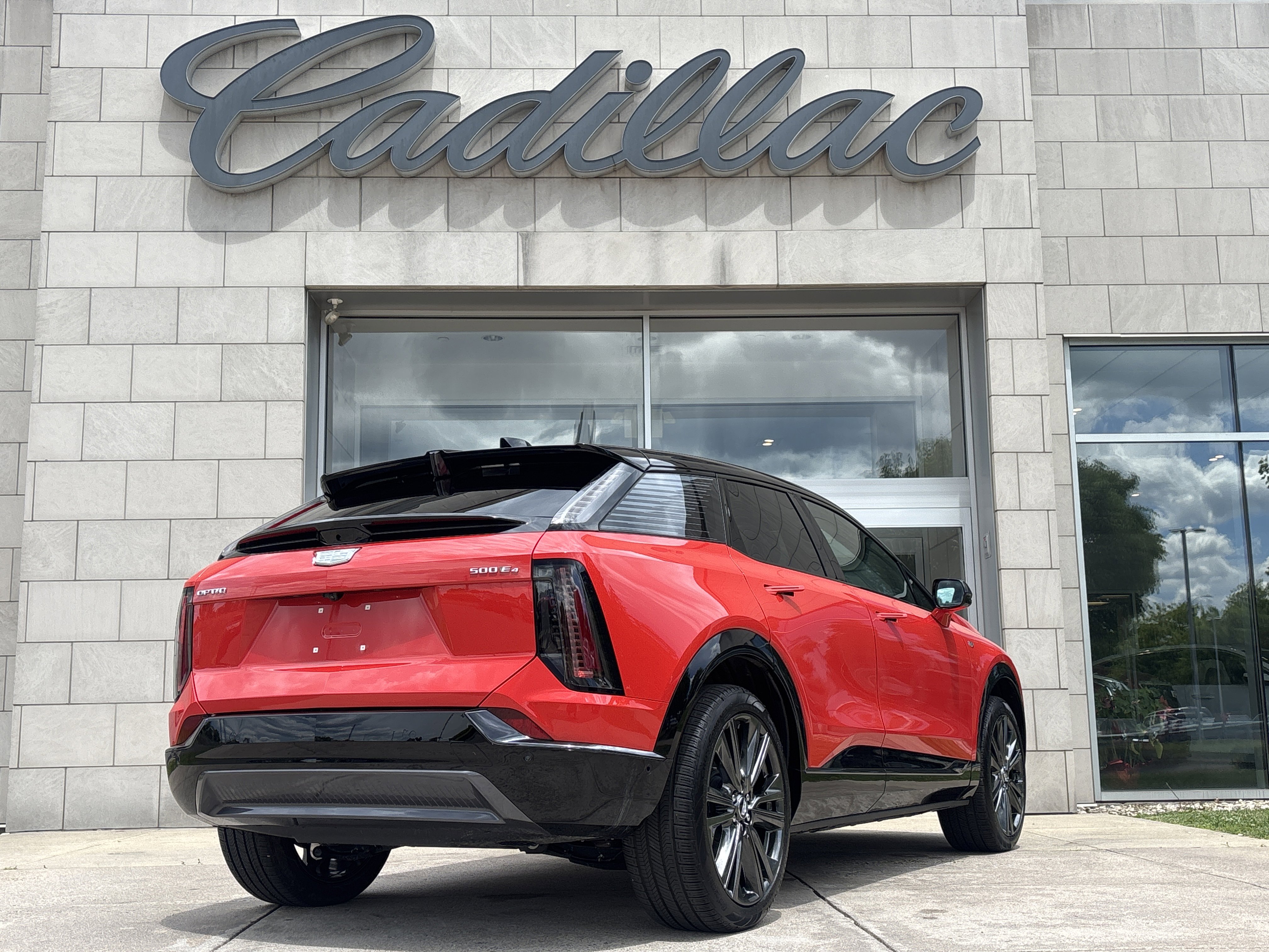 Used 2025 CADILLAC OPTIQ Sport w/1SH SUV