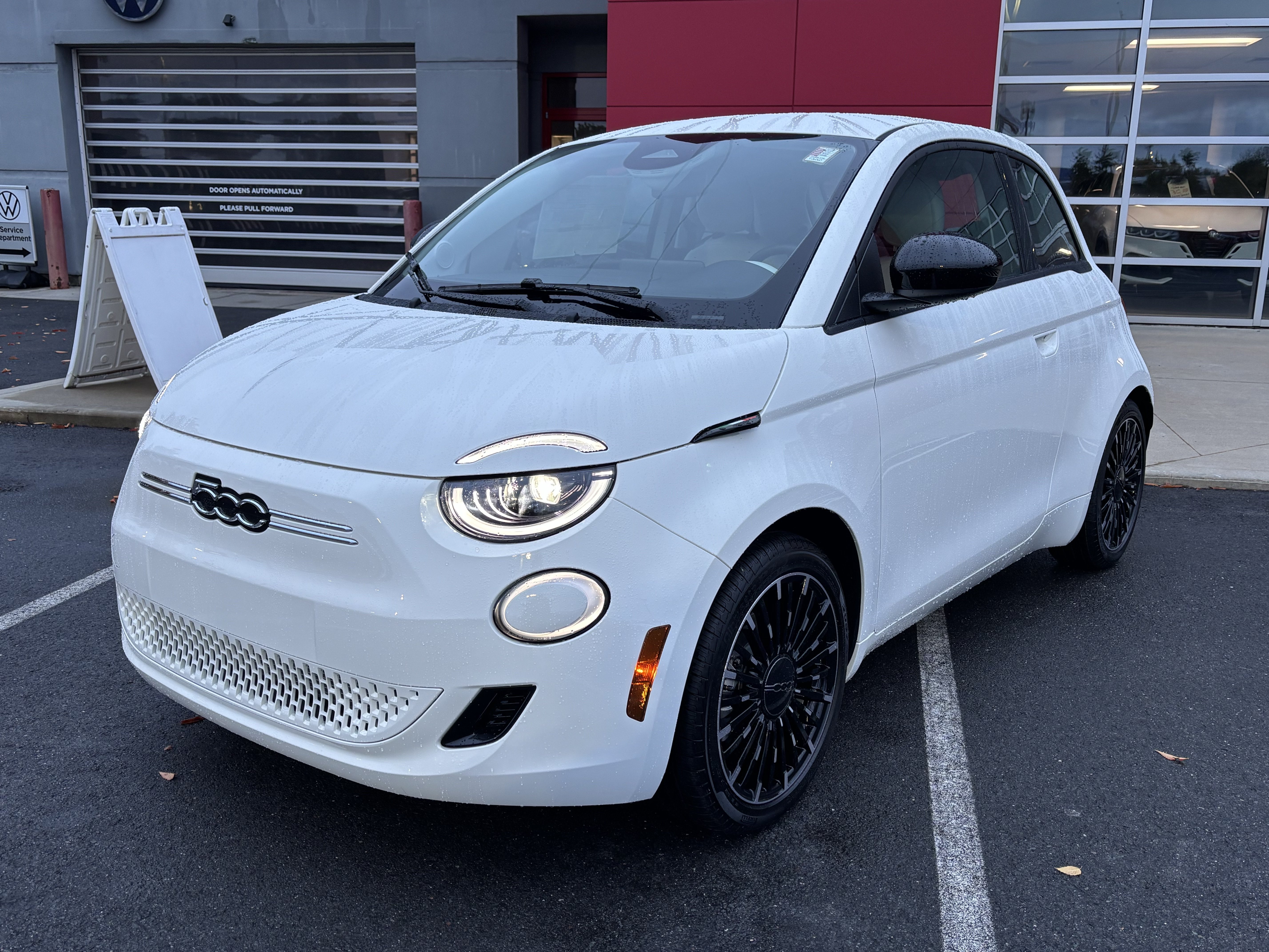 New 2026 FIAT 500e Base Hatchback
