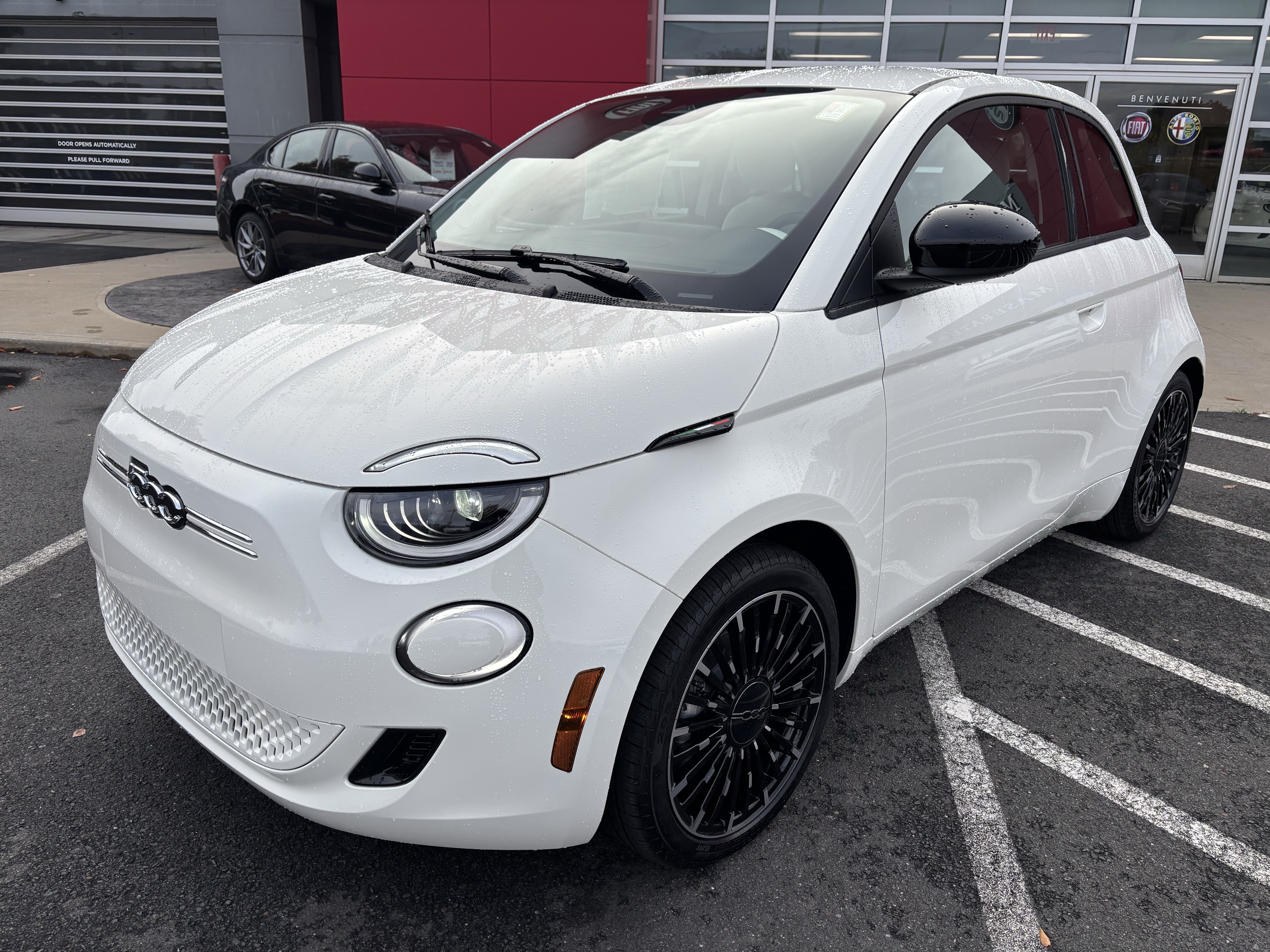 New 2026 FIAT 500e Base Hatchback