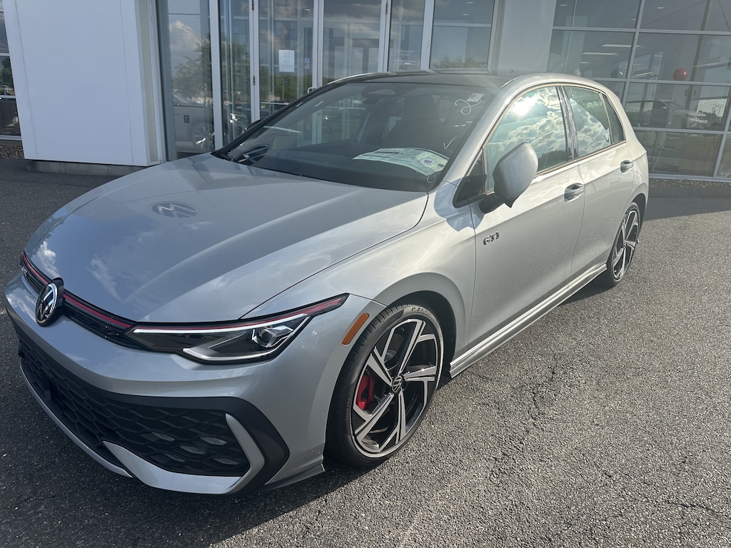New 2026 Volkswagen Golf GTI SE 2.0T SE DSG