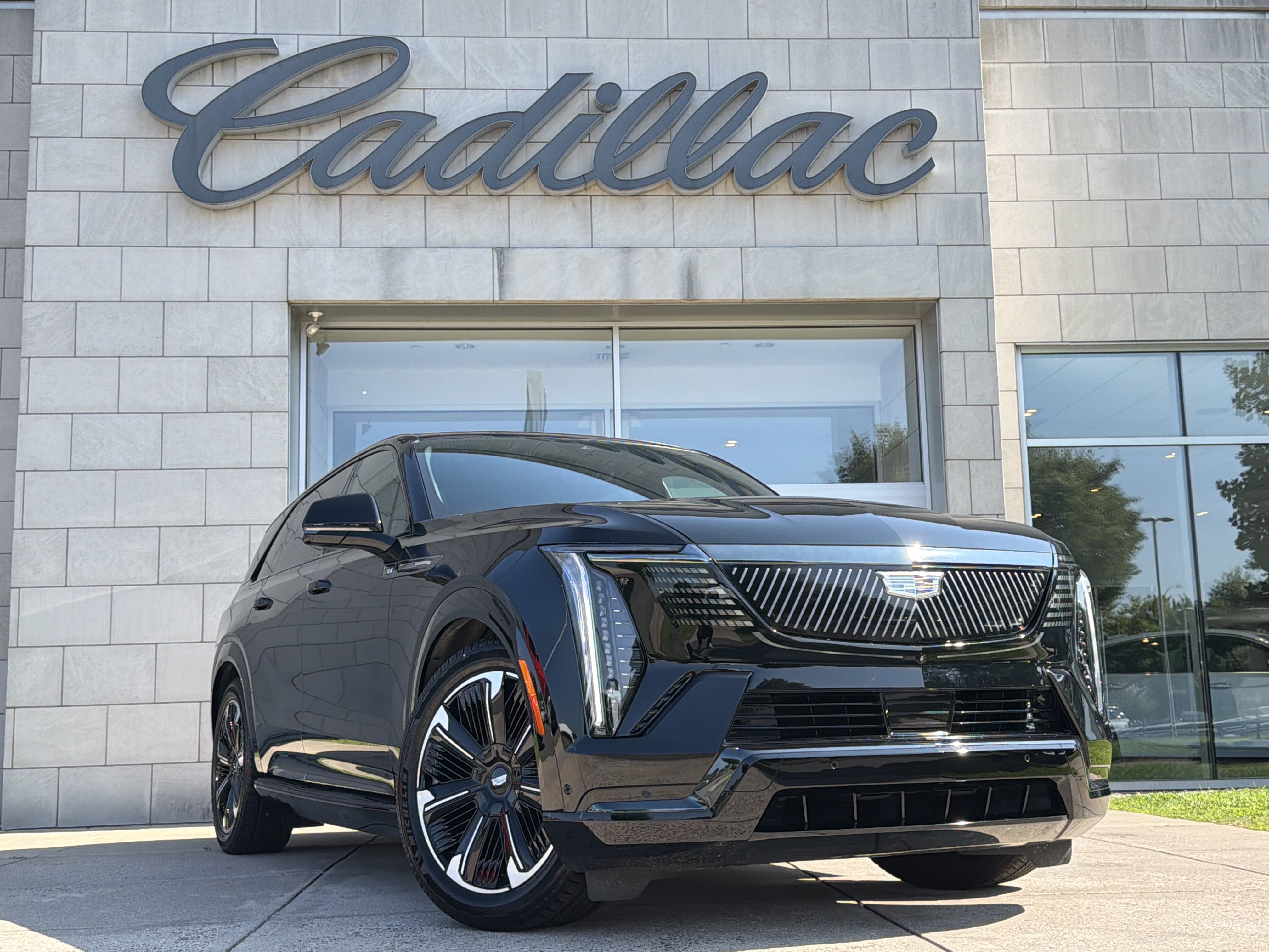  CADILLAC ESCALADE IQ