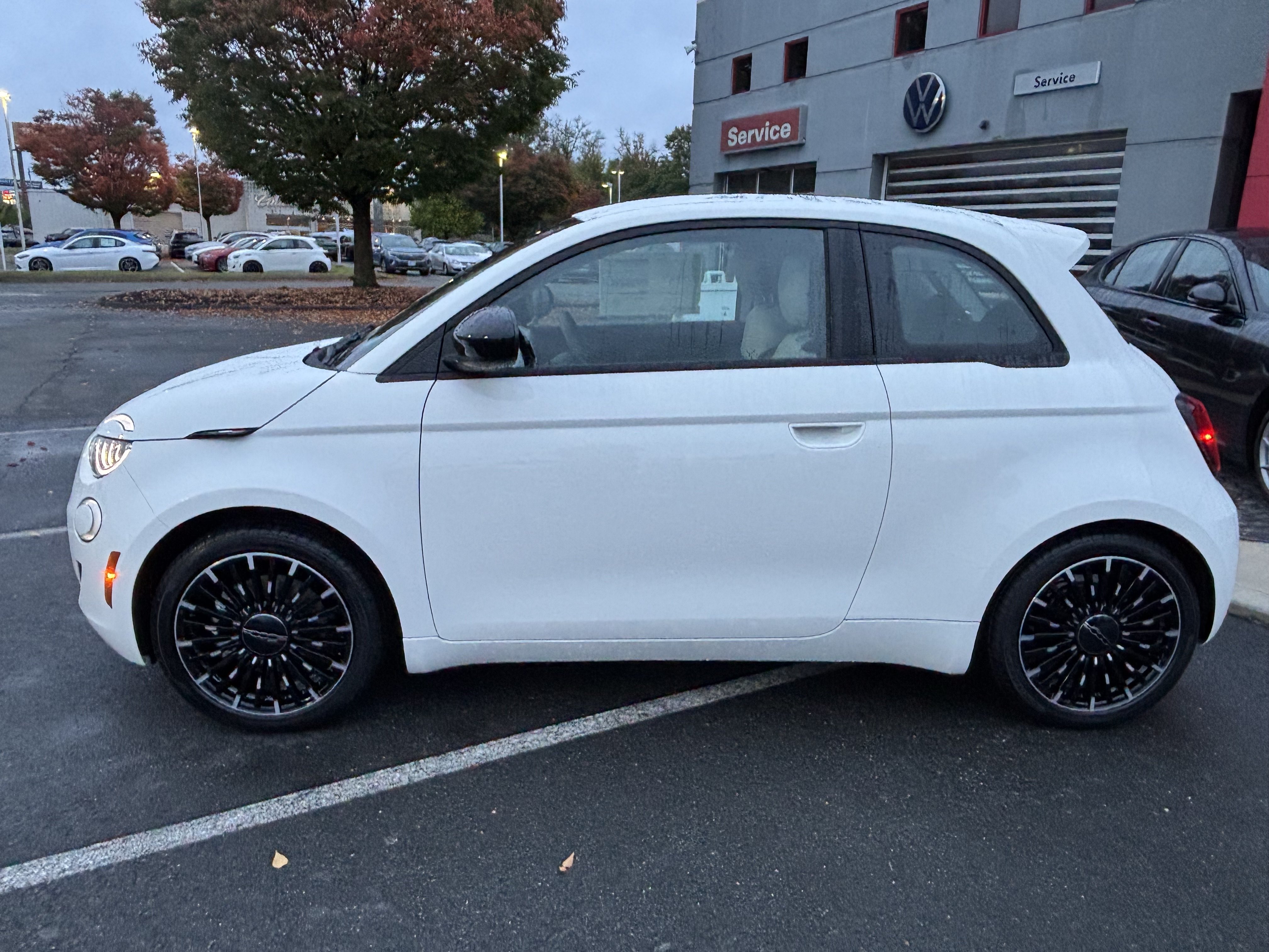 New 2026 FIAT 500e Base Hatchback