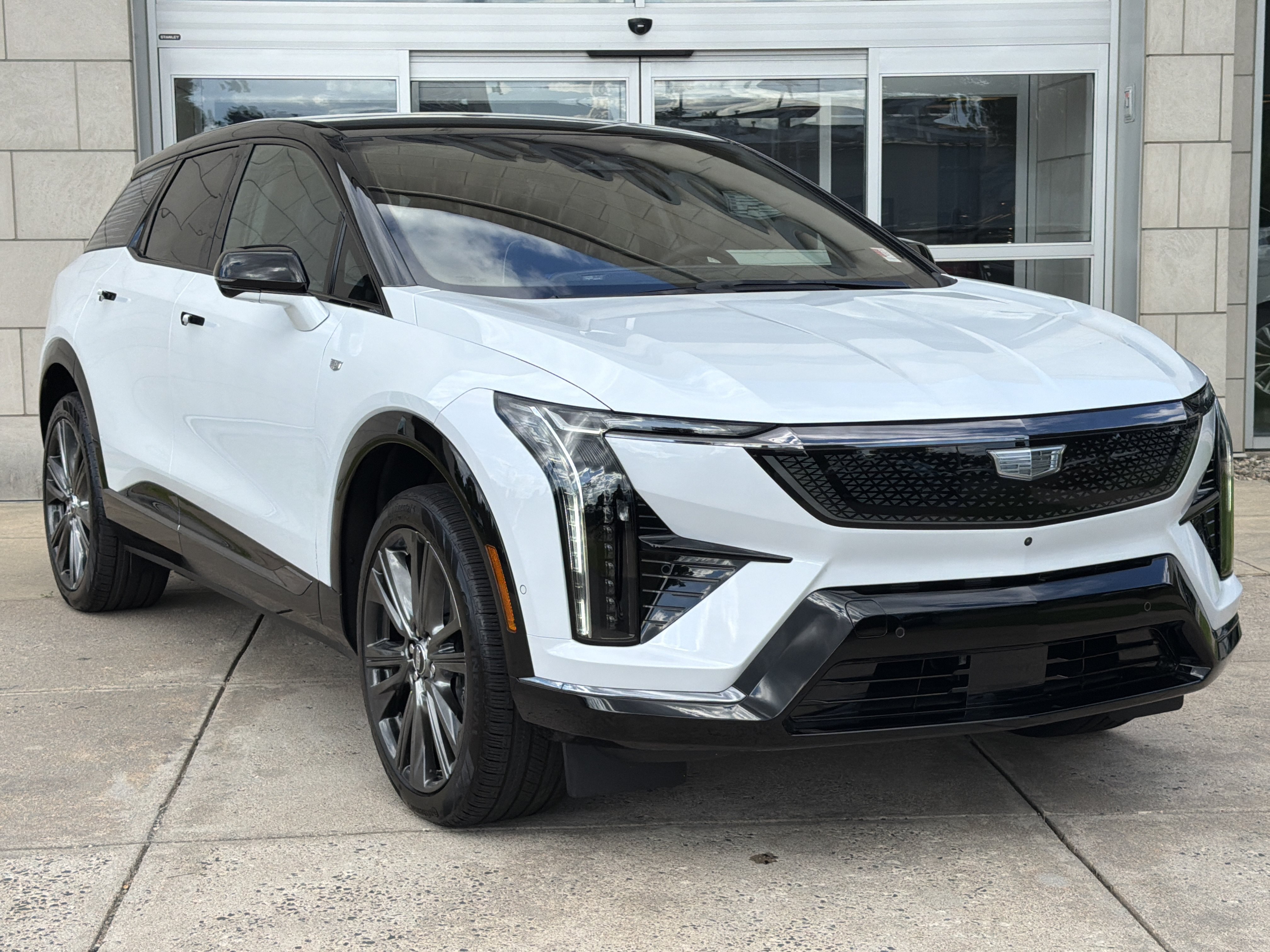 New 2027 CADILLAC OPTIQ Premium Sport SUV