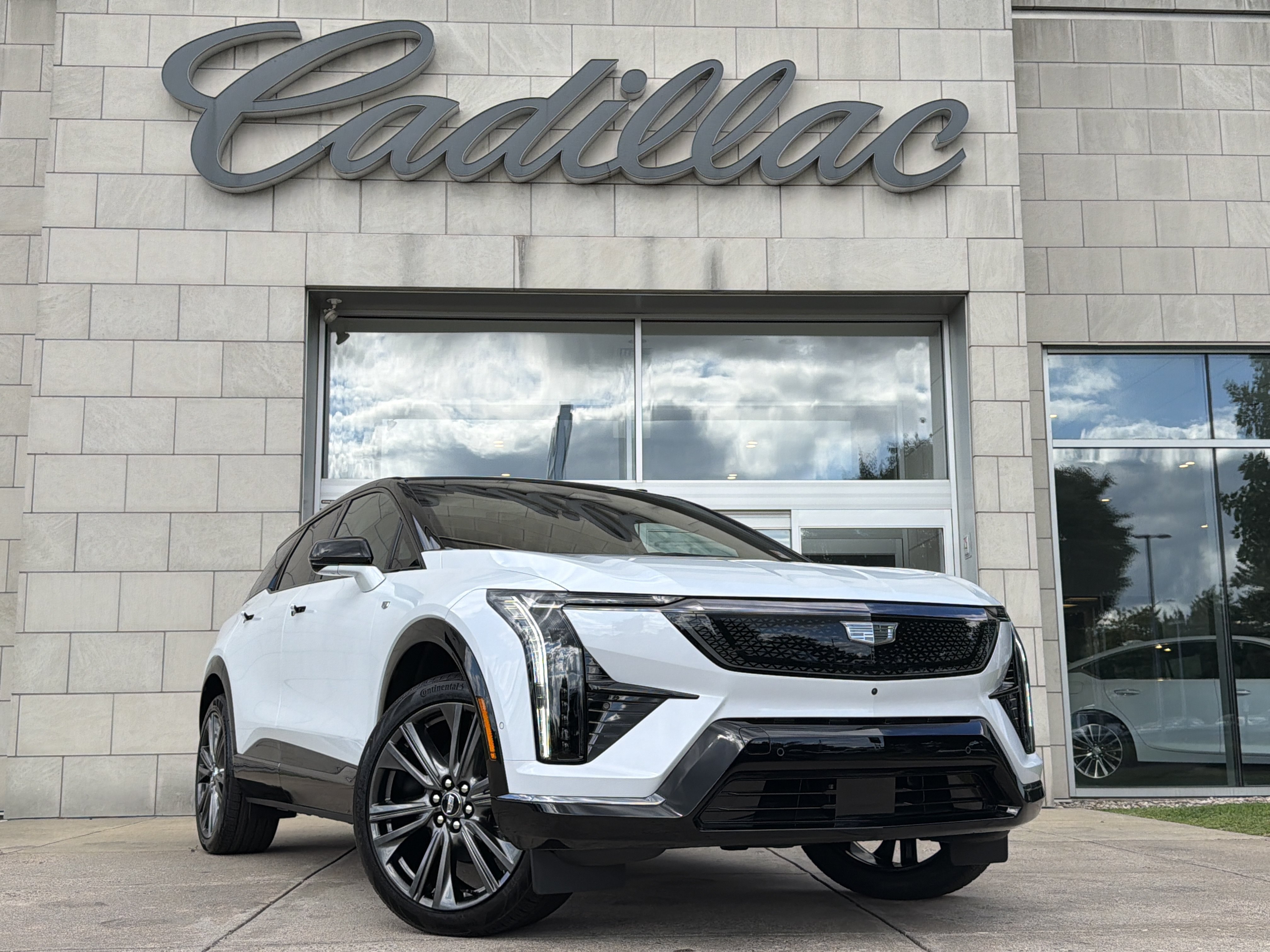 New 2027 CADILLAC OPTIQ Premium Sport SUV