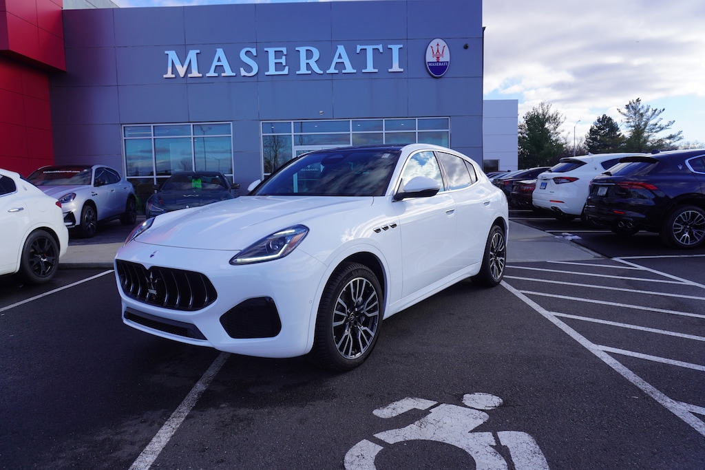 New 2025 Maserati Grecale SUV