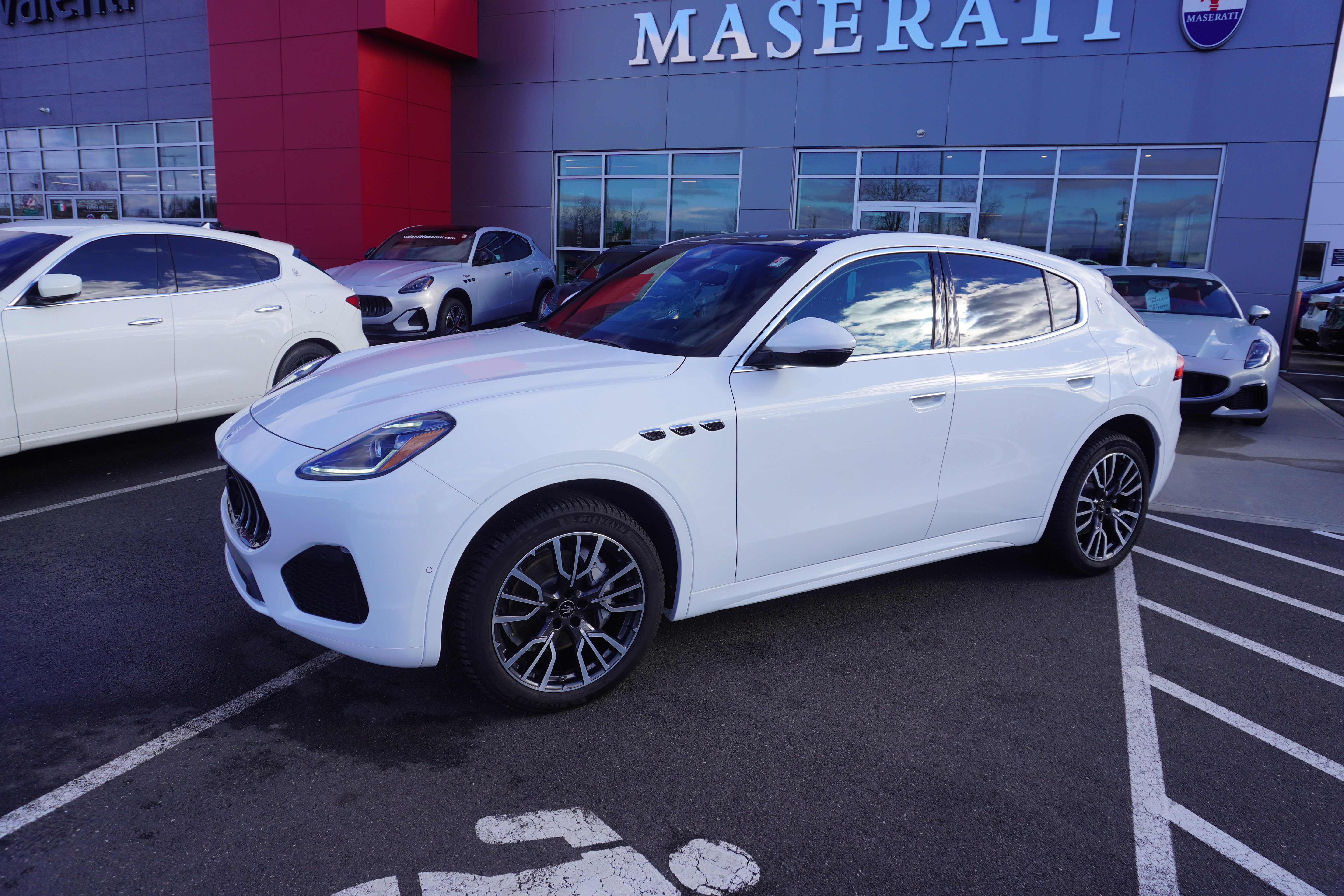New 2025 Maserati Grecale SUV