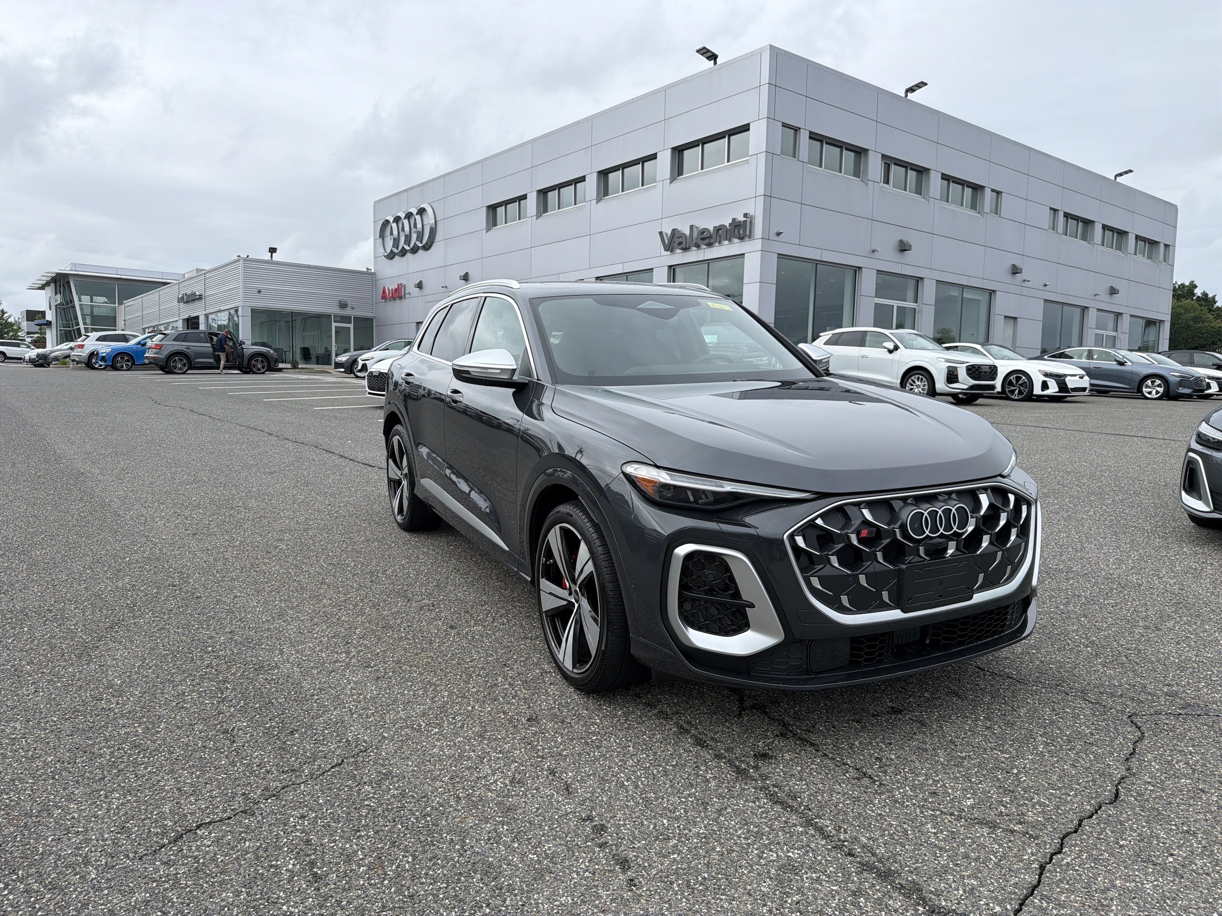 2025 Audi SQ5