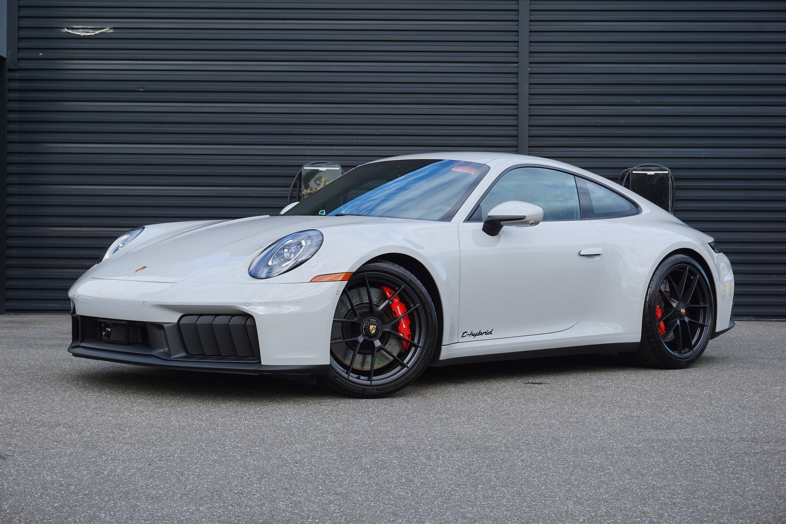 2025 Porsche 911 GTS
