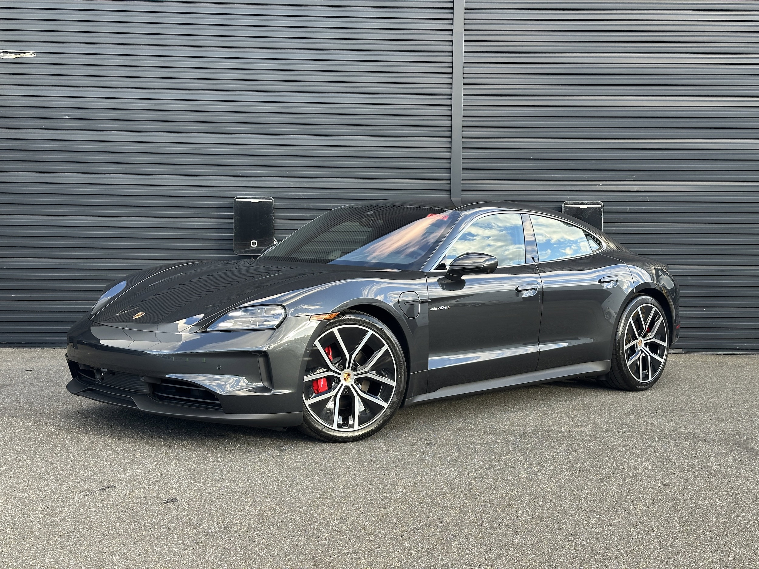 2026 Porsche Taycan