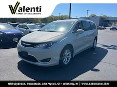 2020 Chrysler Pacifica Touring L Plus Van Passenger Van