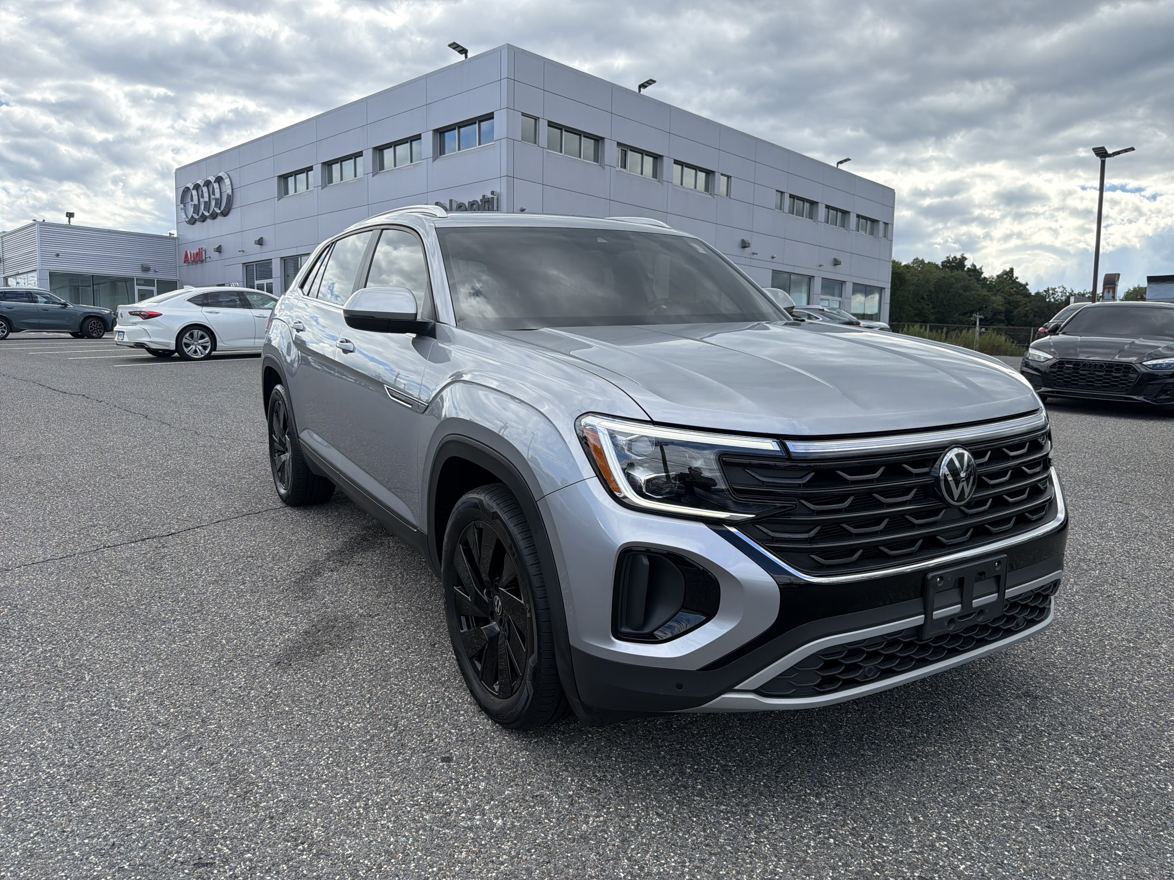  Volkswagen Atlas Cross Sport