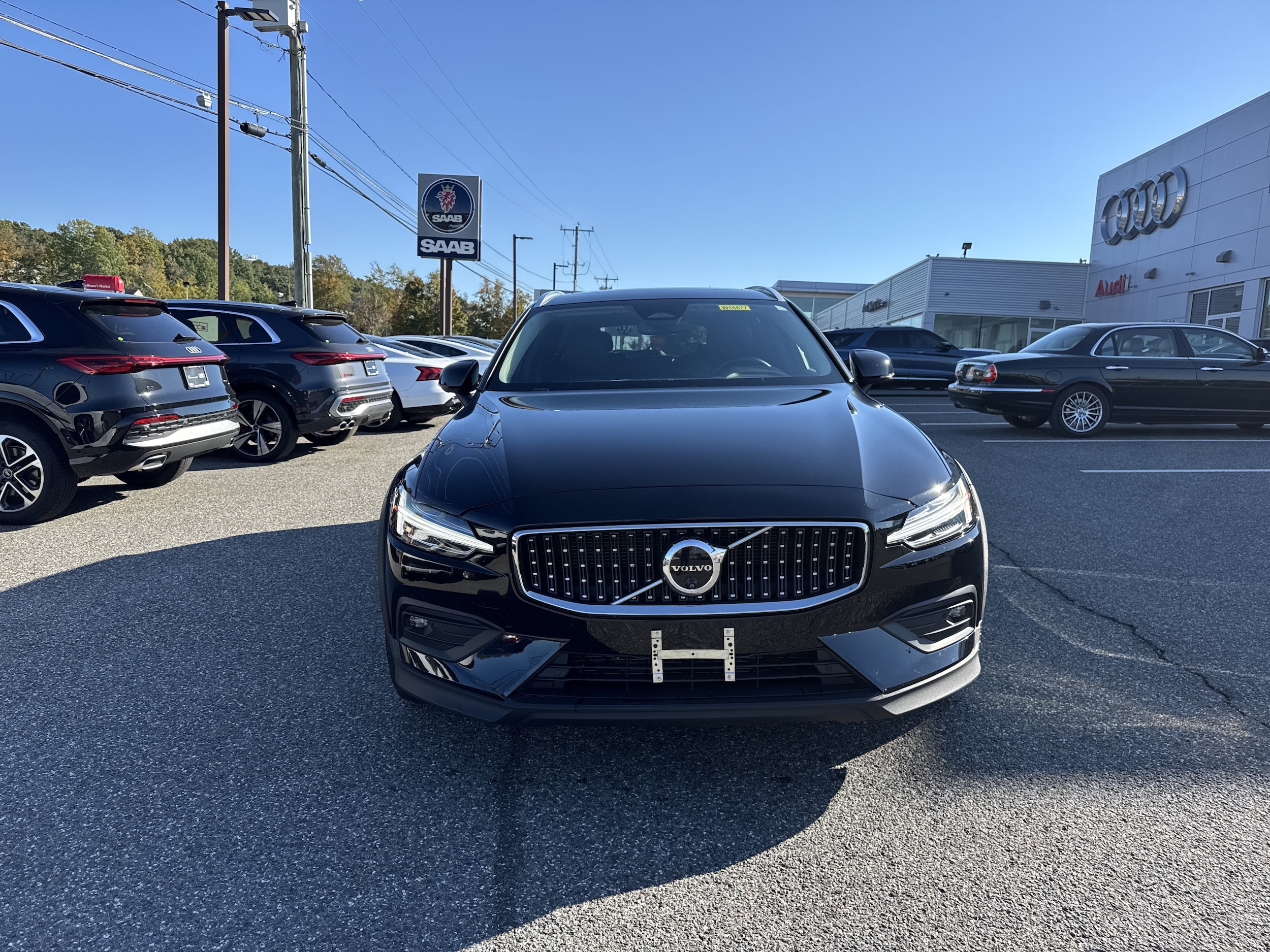 2025 Volvo V60 Cross Country